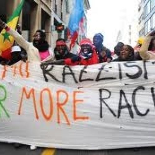 Mai più razzismo